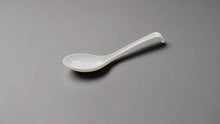 White Melamine Soup Spoon with Hooked Handle — YG-062SW