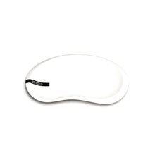 8½″ × 5¼″ White Bean-Shaped Plate