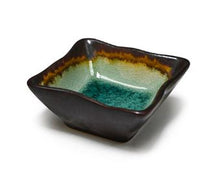 Reactive glazed square dish view