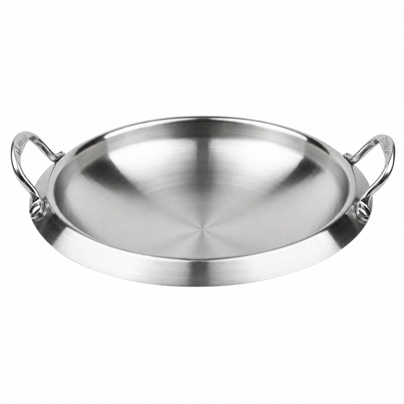 Wide-outline 30 cm jeongol pan — Arrange ingredients across a broad surface