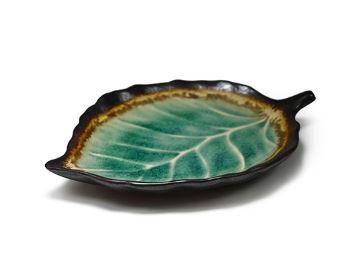 8" x 5.5" x 1"H LEAF PLATE Emerald