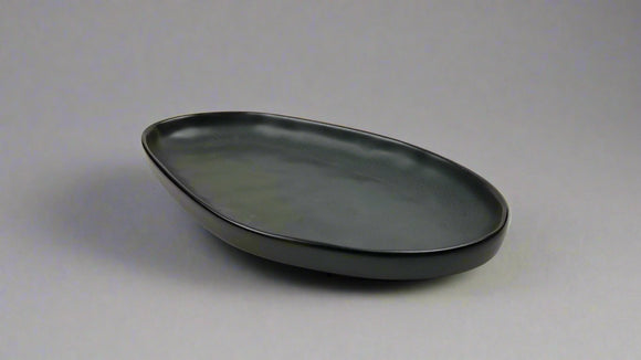 EGG SHAPE PLATE PORC (Dark green)  12