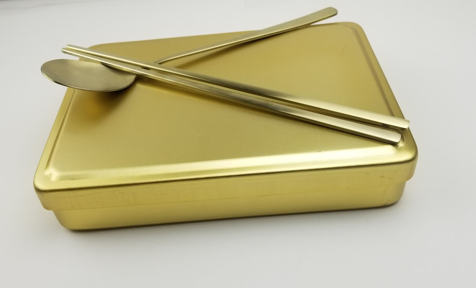 LUNCH BOX