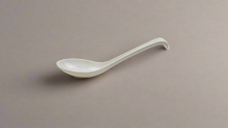 YG-062SW white melamine spoon a distinctive hooked profile