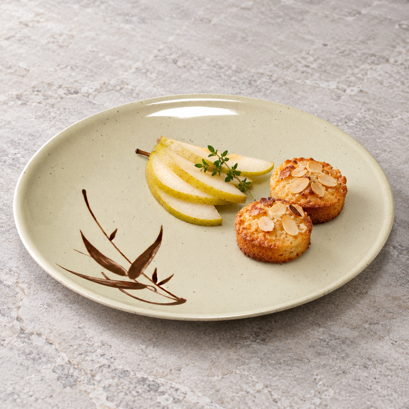 811A-J Autumn Grass melamine — give dessert room to breathe