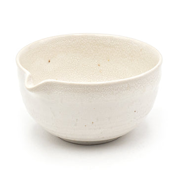 Japanese Matcha Bowl, White - 16 fl. oz. / 4.85"D x 2.75"H