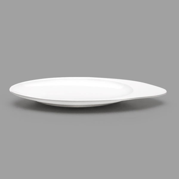 8" x 3.25" Oval Ceramic Plate, White