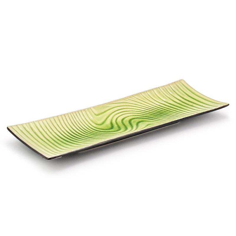 D2145-E green wave-pattern ceramic plate with a dark outer edge