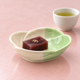Japanese Small Bowl - 3.5"L x 3"W x 1.15"H, Styled view