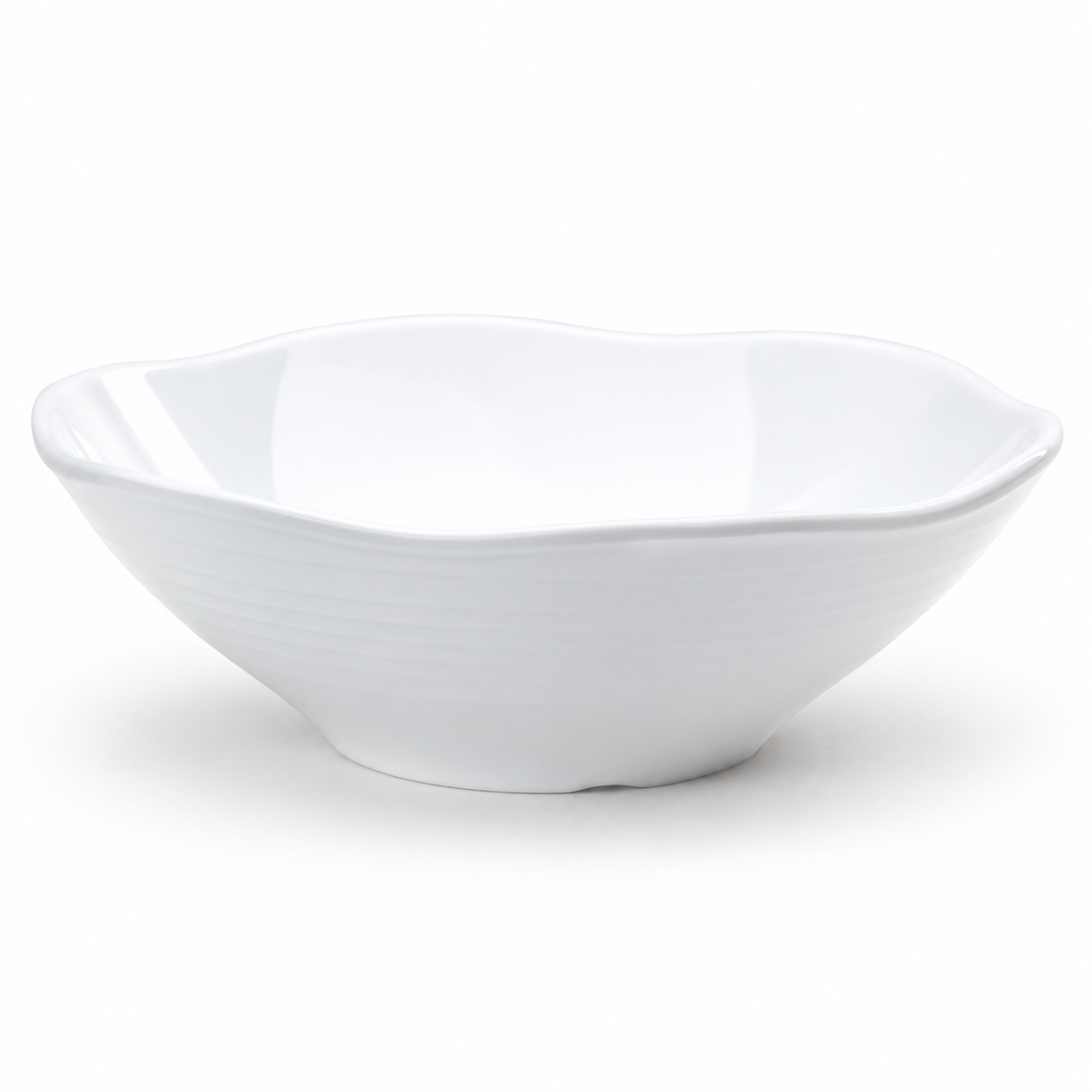 39093WT Wavy bowl oblique hero