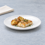 A0017: 7-7/8" Round Plate, White Ceramic. Restaurant serving context