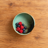 BK-0232 Fire Earth porcelain round with berries