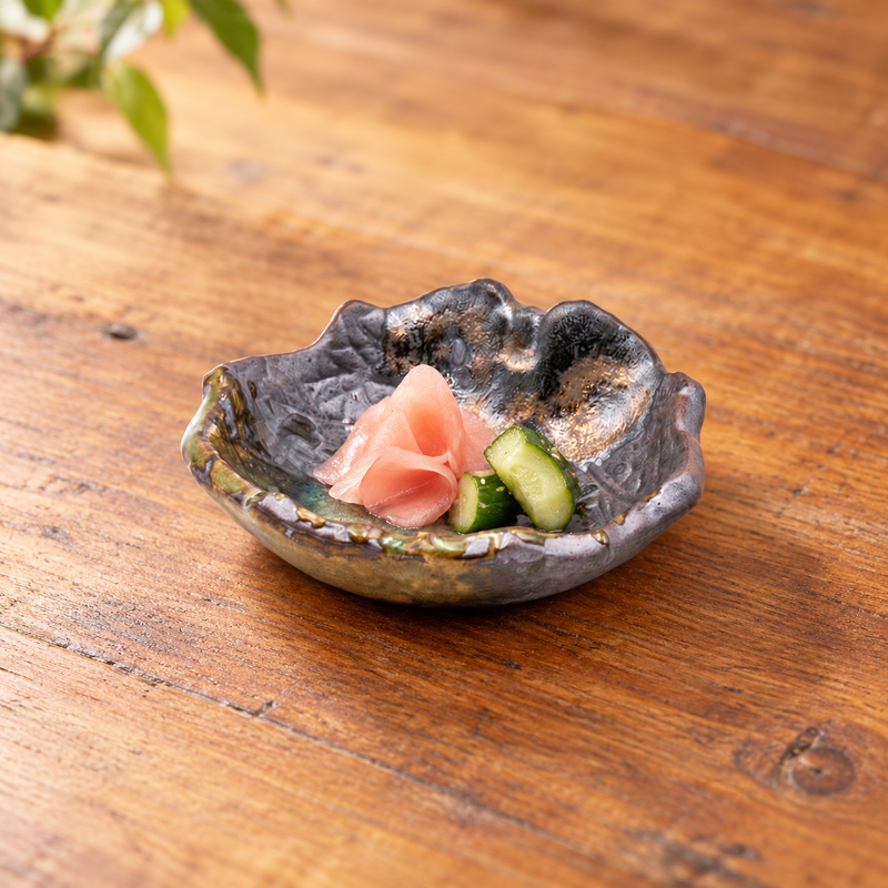 IM24-IK leaf-shaped ceramic dish with a small ginger and cucumber accompaniment