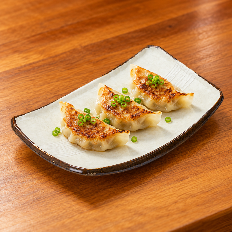 Pearl Elegant rectangular plate with three dumplings