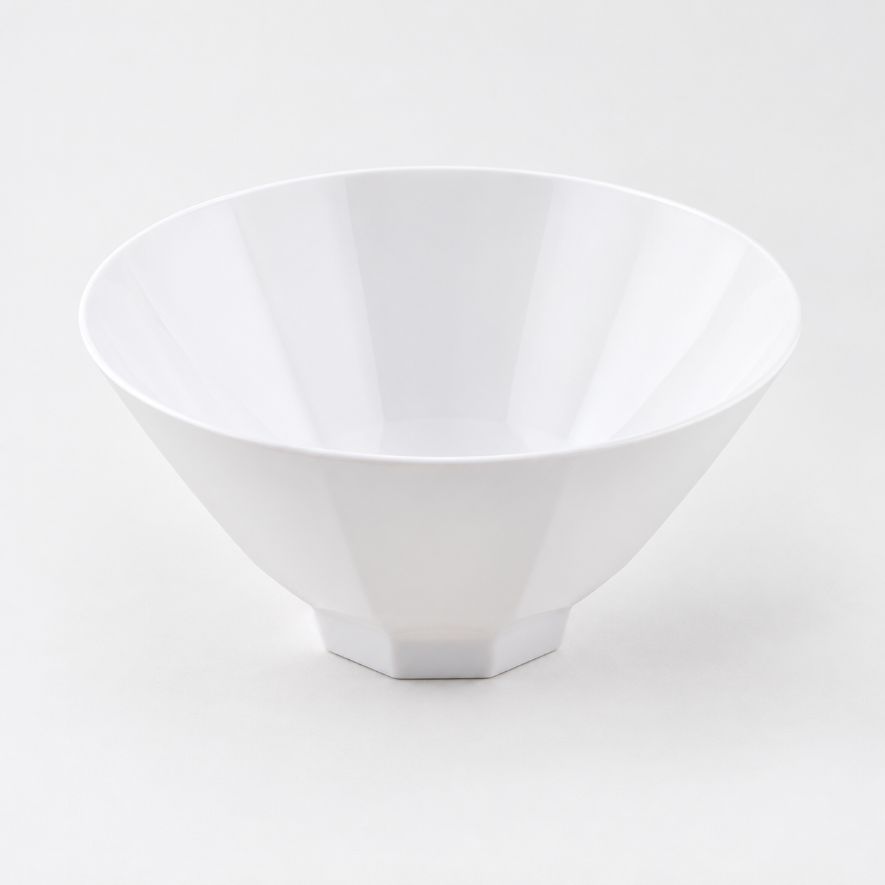 9″ Melamine Bowl — 64 oz, Product view