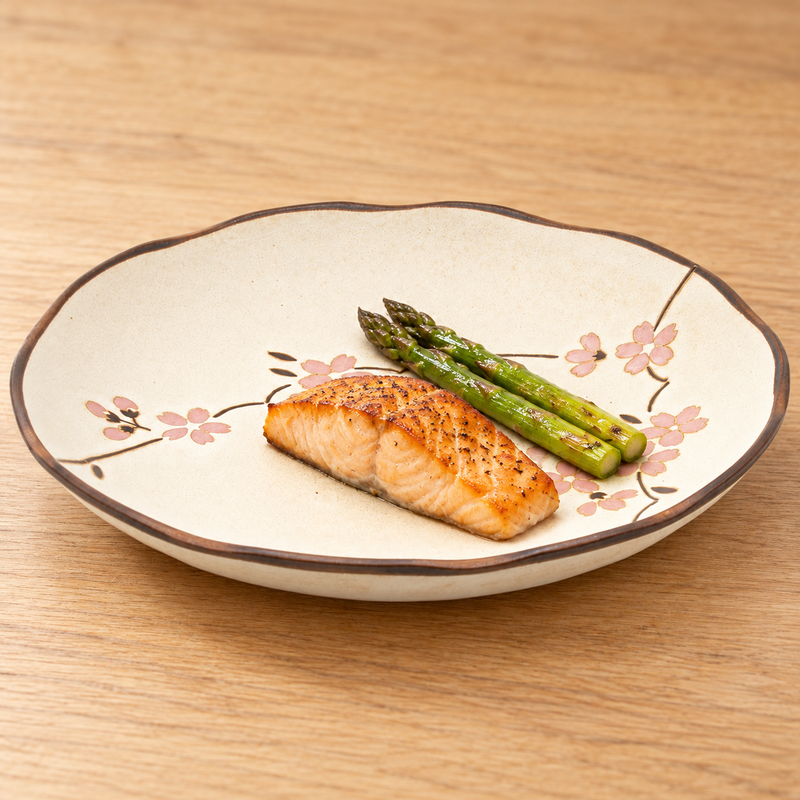 MT210-HWH beige Sakura ceramic plate with salmon and asparagus