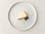 YG-8010NG with cheesecake and blueberries