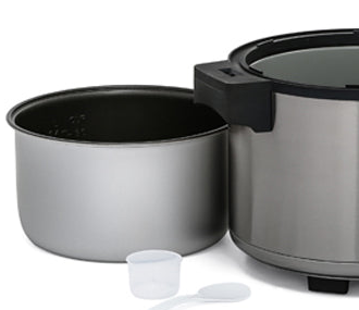 Narita NRC-1160 removable inner pan and serving accessories detail