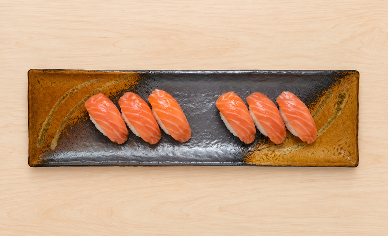 SP320-BK Sushi with open space between groups