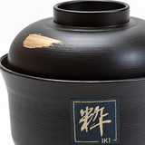 WF200-B Fine lacquer ridges and gold accent