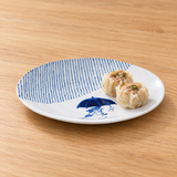 YG265-CT9 blue-and-white cat dish with two small dumplings