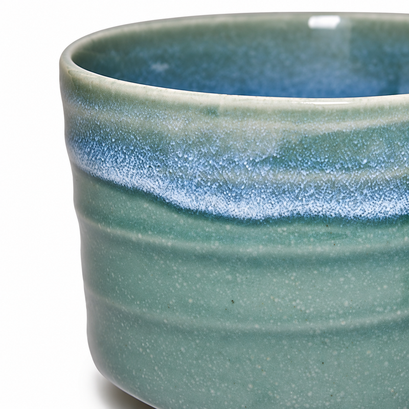 YK536-GR — Close-up of glaze and horizontal ridges