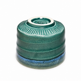 YK536-GR: underside.