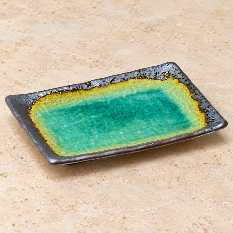 F28-M rectangular plate on a pale stone tabletop