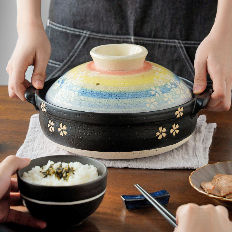 D8-RW donabe presented with a meal