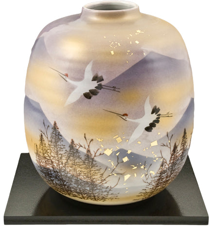 Vase 7.25 in H (N19-04)