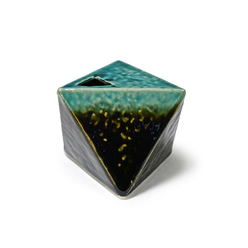 Ceramic vase 2.5 in x 2.25 in H (YT900-202)
