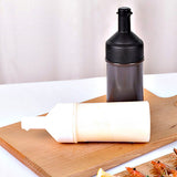 Plastic condiment bottle black 7 in H (23299001)