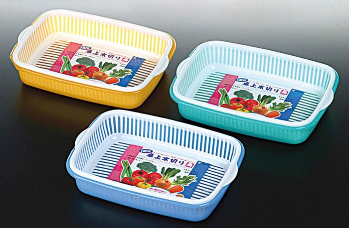 Plastic strainer 2 in H (K168)