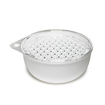 Plastic grater 5 in D x 2.5 in H (K468)