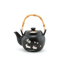 42 oz Black Rabbit Ceramic Teapot — 5¼ in