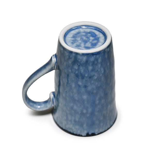 PT17-BL — Inverted mug showing circular base