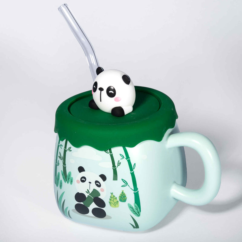 PC52-1 — Angled view of panda lid