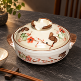 CD6-P donabe in a dining table setting