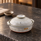 D6-M donabe in a dining table setting