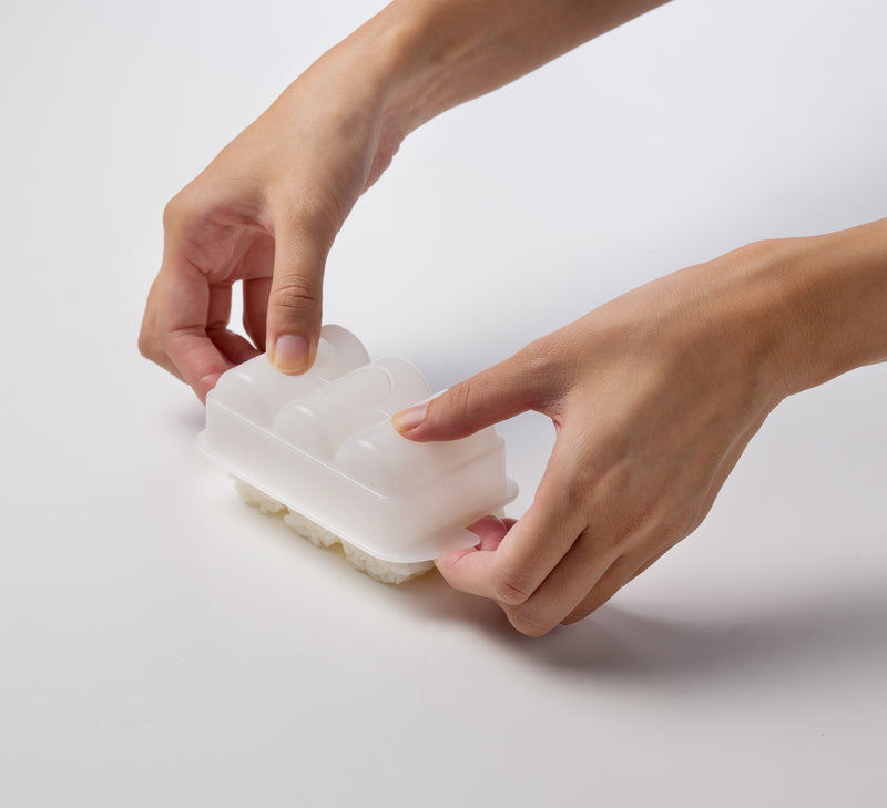 KK-285 small bale rice portions released from the mold