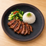 IT-F3111TM Tenmoku round melamine plate with sliced beef, rice and greens