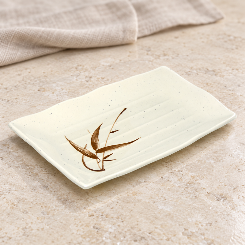 511-J Autumn Grass melamine plate set on a dining table