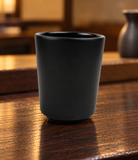 YG-002MB cup on a restaurant counter