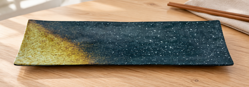 YG-5014SP Soil Porcelain-pattern plate displayed on a wooden table