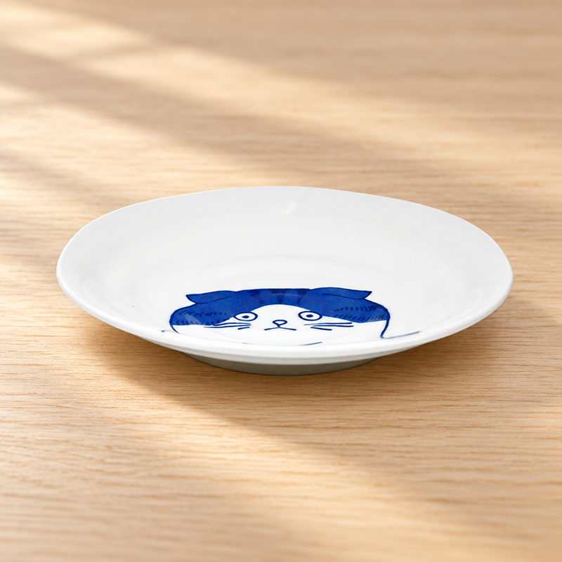 YG265-CT2 blue and white folded-ear cat ceramic plate — table setting