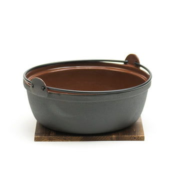 Cast Iron Nabe Pot with Wooden Lid & Base, 8.5"