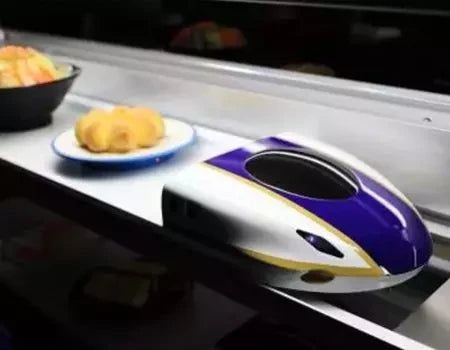 Hong Chiang Shinkansen sushi train shuttle